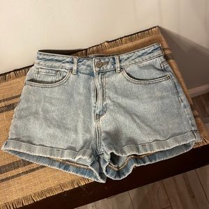 [Pac Sun] “Mom Short” Lightwash Jean Shorts - Size 27